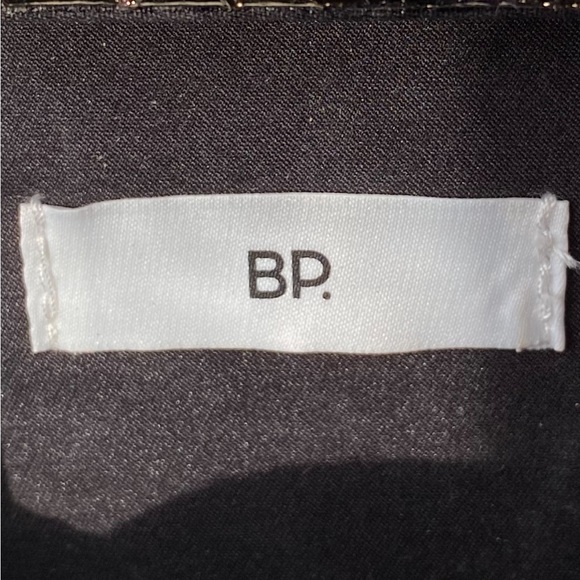 Structured Box Crossbody Bag by BP. Gold Metallic Lamey. Gold Chain Strap. EUC. - Picture 10 of 15